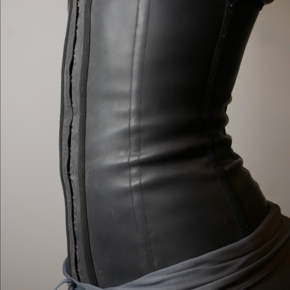 Latex Waist Trainer (corset) - Picture 3 of 4